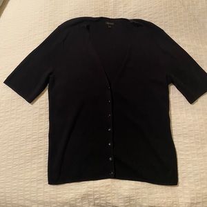 Short sleeve sweater